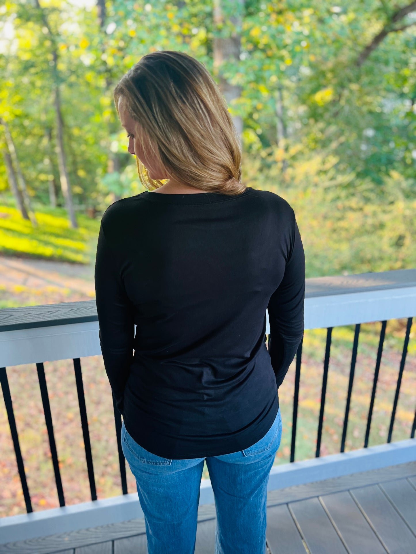 June basic rounded tee