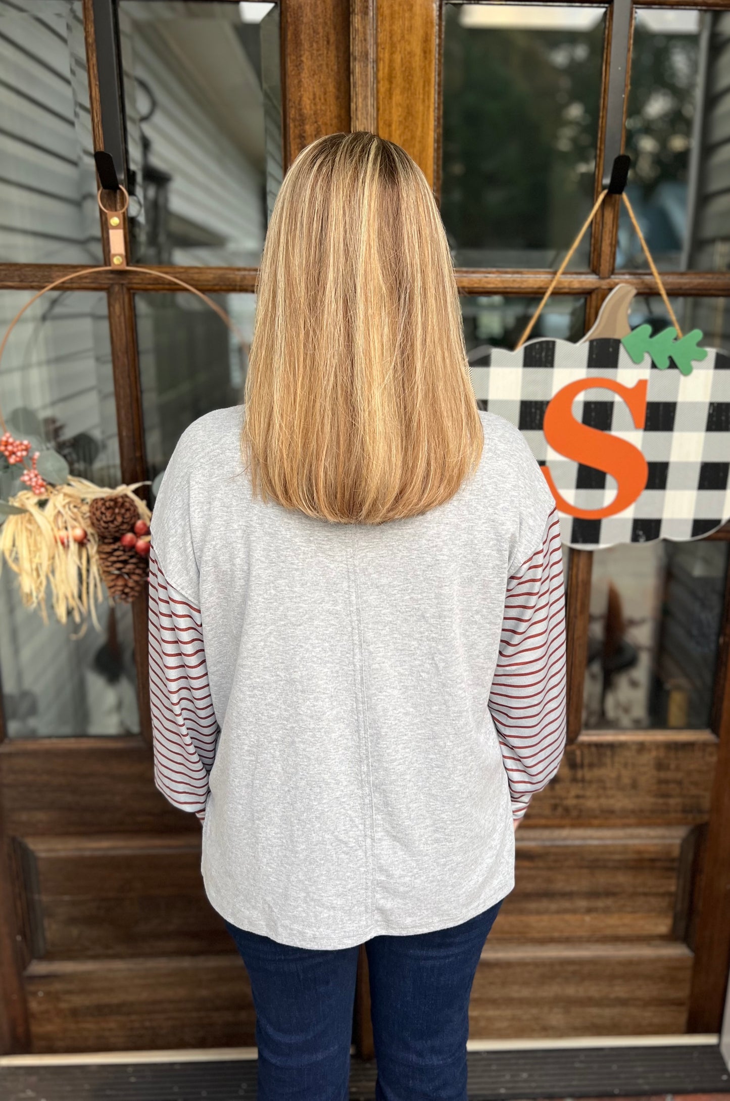 Color block drop shoulder pullover with side slit