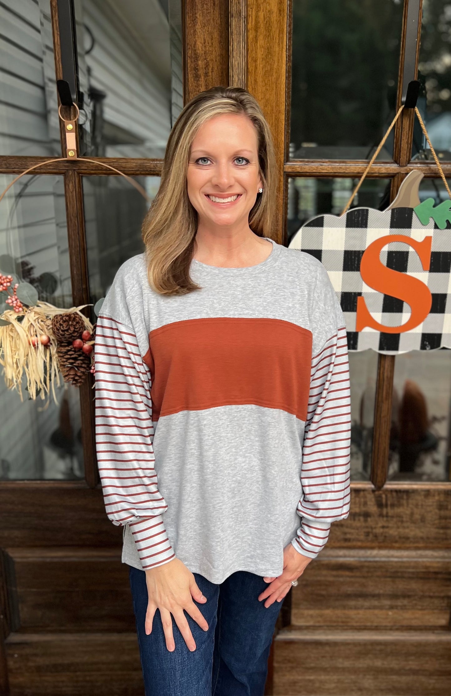 Color block drop shoulder pullover with side slit