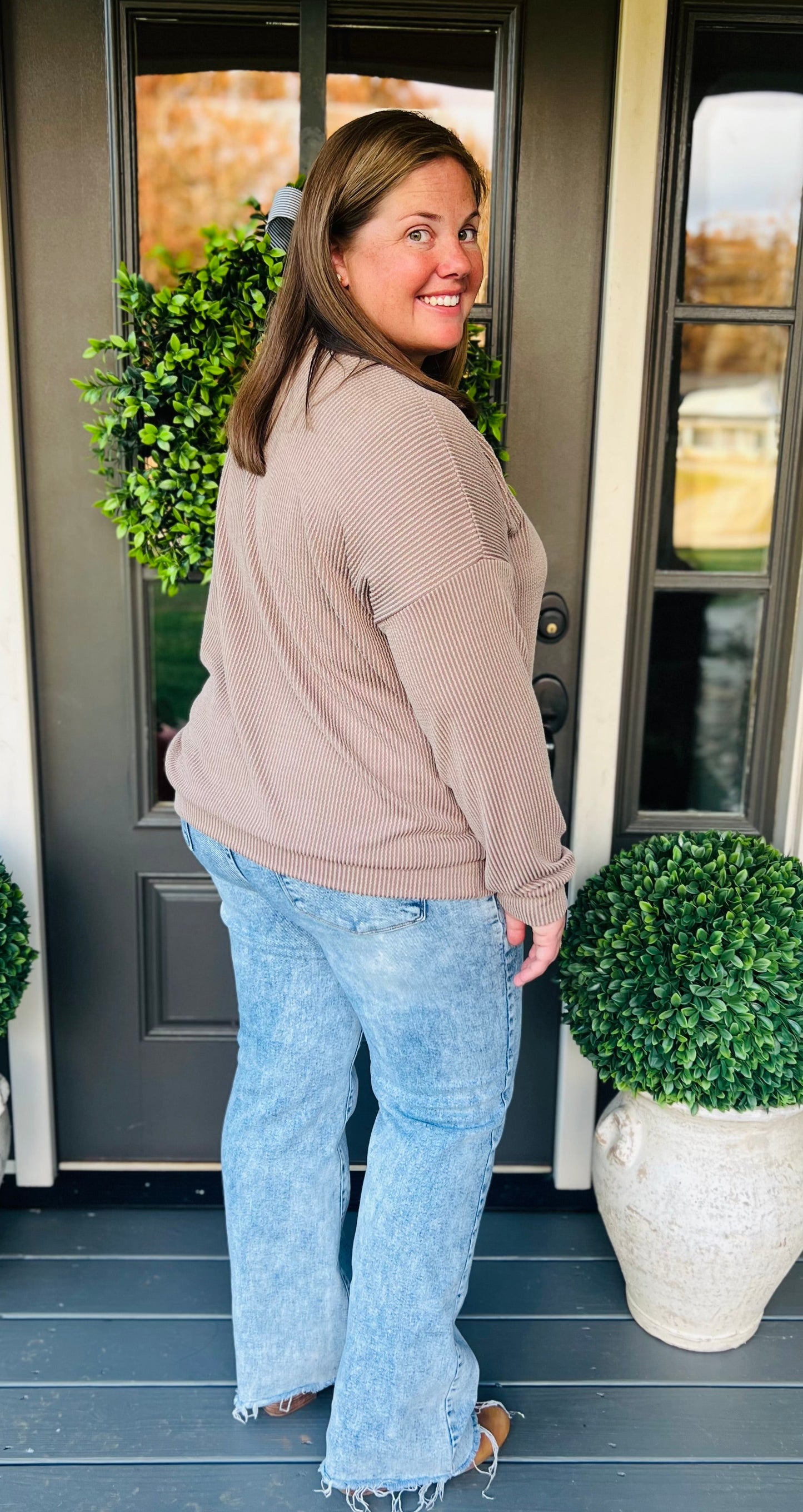 Taupe ribbed pullover