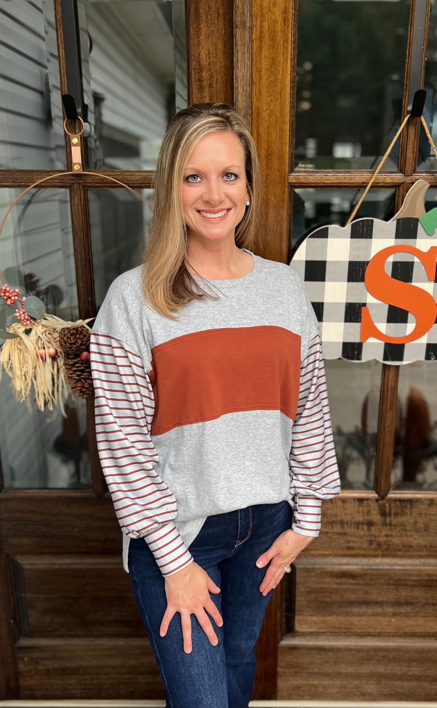 Color block drop shoulder pullover with side slit